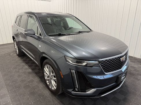 Used 2020 Cadillac XT6 Premium Luxury AWD/4WD image 3