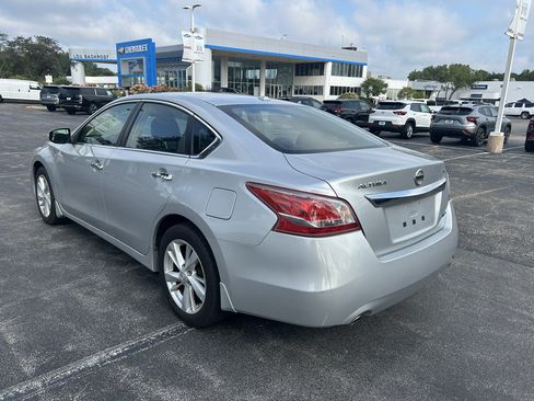 Used 2013 Nissan Altima 2.5 SV w/ 2.5SV Convenience Pkg FWD image 7