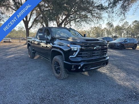 Used 2024 Chevrolet Silverado 3500 LTZ w/ LTZ Plus Package image 7