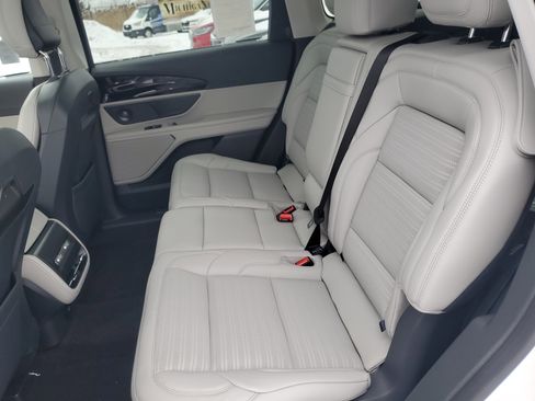 New 2026 Lincoln Nautilus Reserve w/ Jet Appearance Package image 32