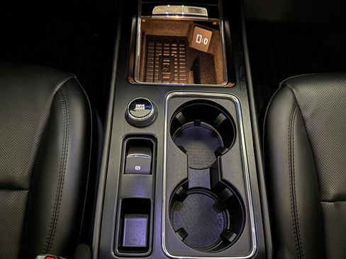 Used 2023 Lincoln Corsair FWD w/ Equipment Group 101A image 23
