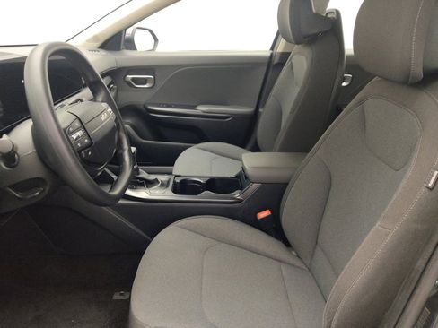 Used 2025 Kia K4 FWD image 17