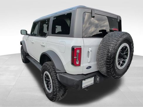 Used 2023 Ford Bronco Outer Banks w/ Sasquatch Package AWD/4WD image 3