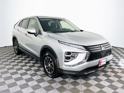 Used 2024 Mitsubishi Eclipse Cross ES image 1