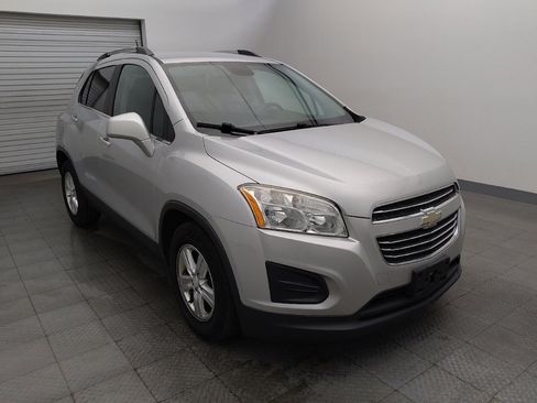 Used 2016 Chevrolet Trax LT w/ LT Convenience Package FWD image 13