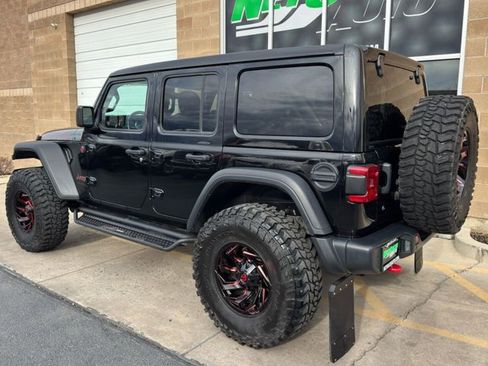 Used 2020 Jeep Wrangler Unlimited Rubicon w/ Advanced Safety Group image 3