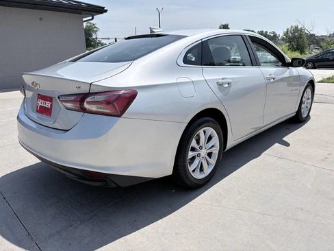 Used 2021 Chevrolet Malibu LT FWD image 7