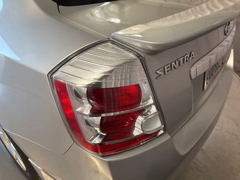 Used 2012 Nissan Sentra 2.0 FWD image 10