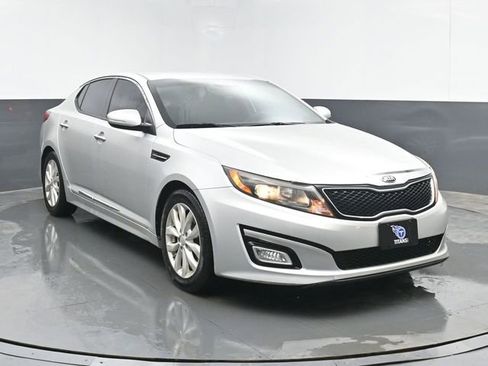 Used 2014 Kia Optima LX FWD image 2