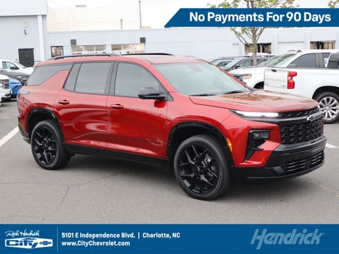 Used 2024 Chevrolet Traverse RS FWD image 1