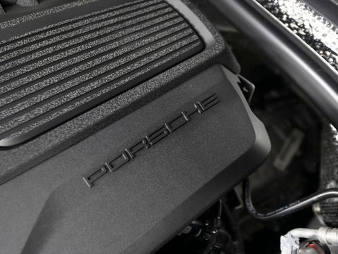 New 2026 Porsche Macan AWD/4WD image 44