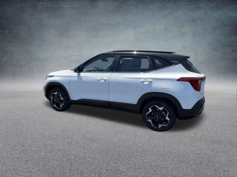 Used 2025 Kia Seltos S image 14