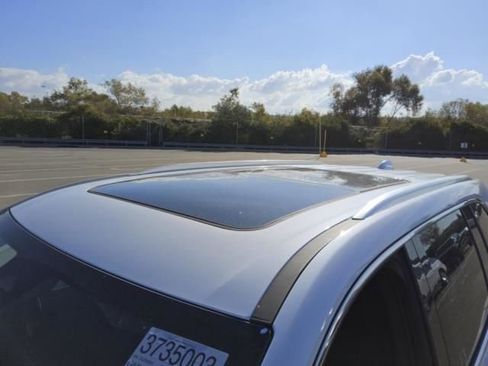 Used 2025 Buick Enclave Avenir w/ Super Cruise Package image 6