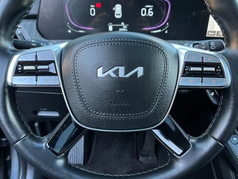 Used 2023 Kia Telluride EX w/ EX Captain's Chair Package image 14