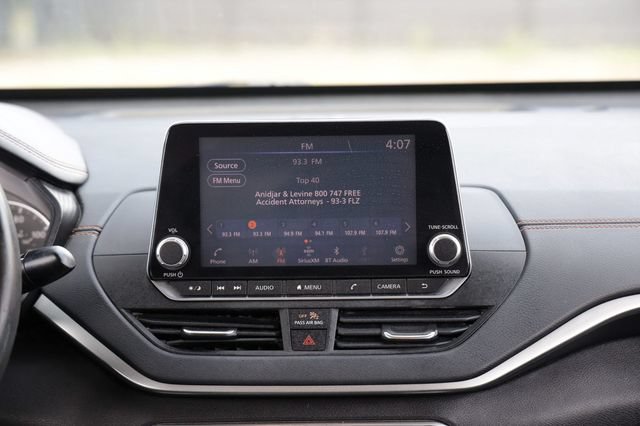 Used 2020 Nissan Altima 2.5 SR FWD image 35