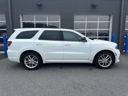 Used 2024 Dodge Durango GT RWD image 4