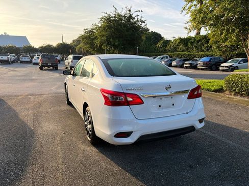Used 2019 Nissan Sentra S FWD image 3