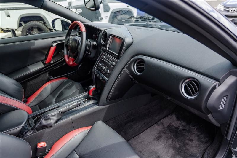 Used 2015 Nissan GT-R Black Edition AWD/4WD image 36