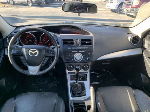 Used 2011 MAZDA MAZDA3 s Grand Touring image 32