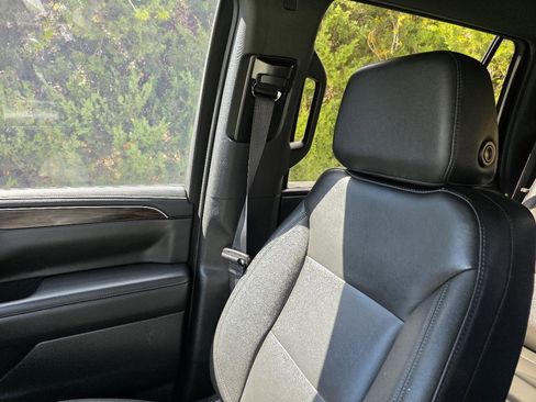 Used 2023 Chevrolet Tahoe LT w/ Luxury Package image 26