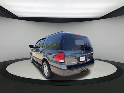 Used 2006 Ford Expedition XLT AWD/4WD image 5
