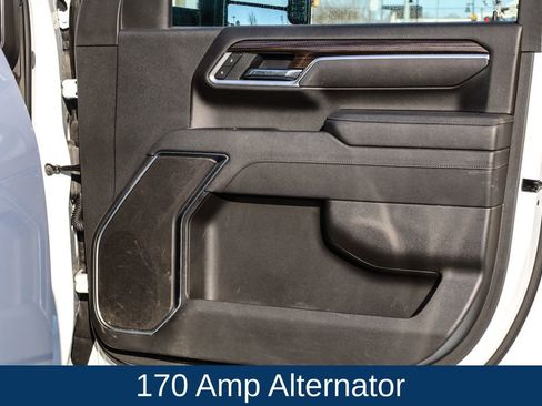 Used 2025 Chevrolet Silverado 2500 LT w/ Convenience Package image 36