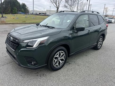 Certified 2023 Subaru Forester Premium image 3