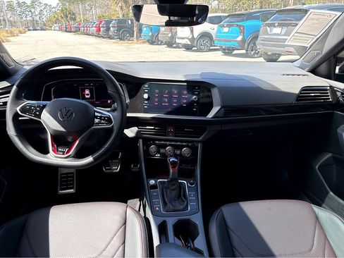 Used 2022 Volkswagen Jetta GLI Autobahn image 4
