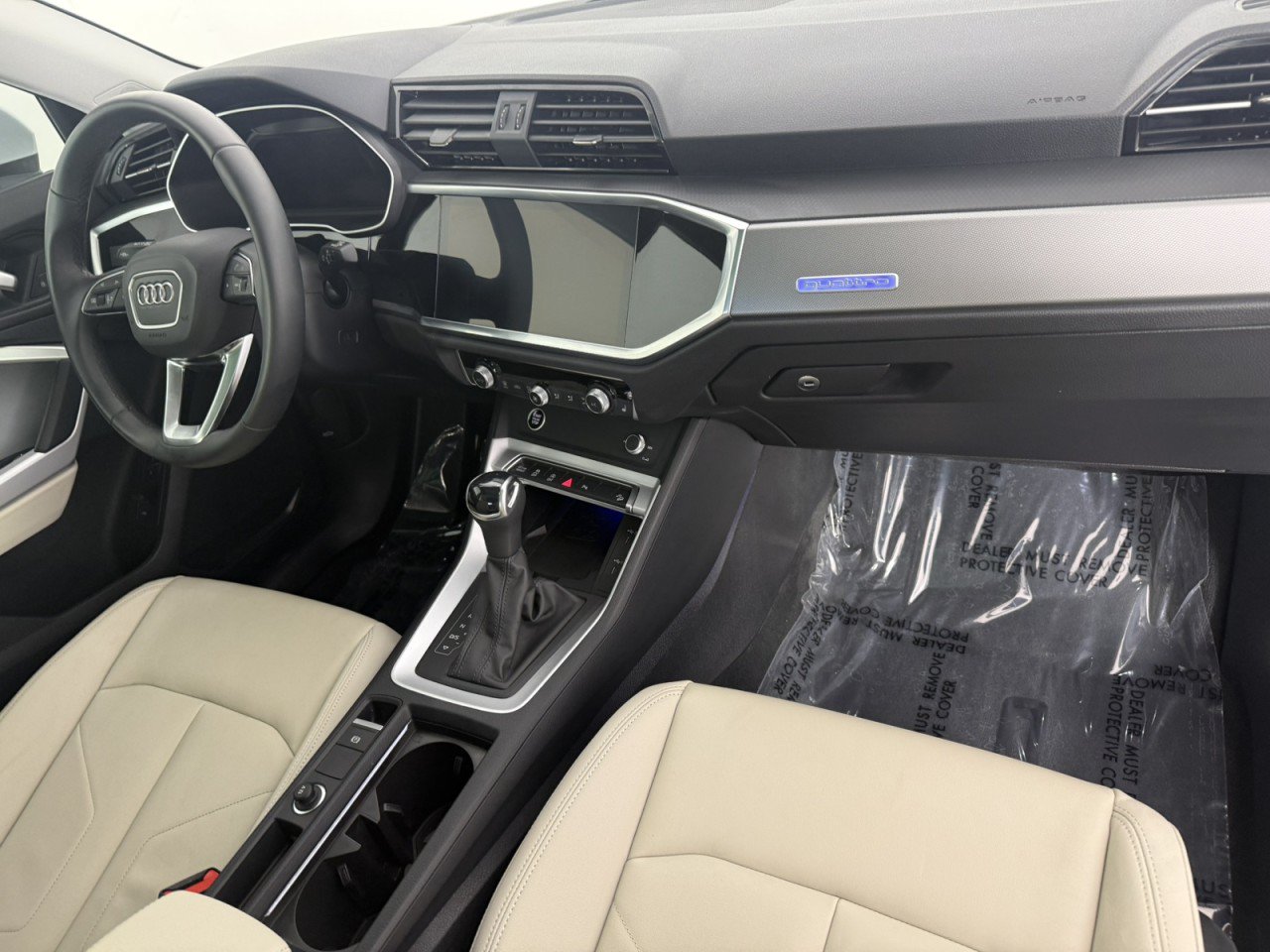 Used 2024 Audi Q3 2.0T Premium Plus w/ Premium Plus Package AWD/4WD image 11