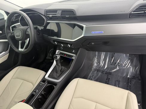 Used 2024 Audi Q3 2.0T Premium Plus w/ Premium Plus Package AWD/4WD image 11