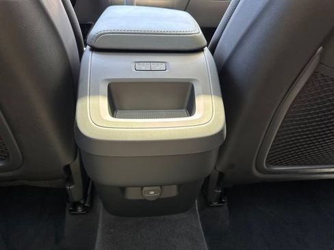Certified 2025 Volvo XC60 B5 Plus AWD/4WD image 15