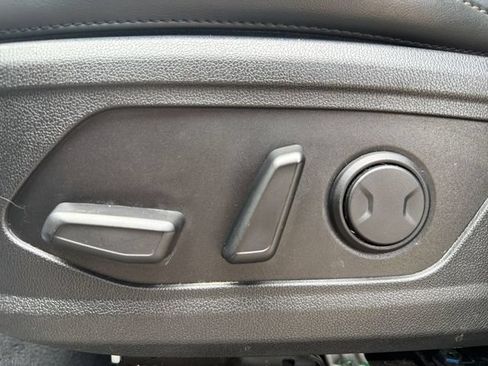 Certified 2023 Kia Sorento S w/ Panoramic Sunroof Package FWD image 12