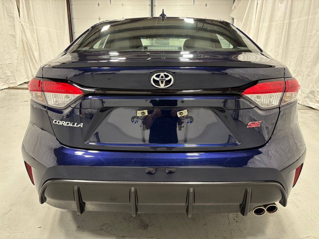 Used 2026 Toyota Corolla SE FWD image 6
