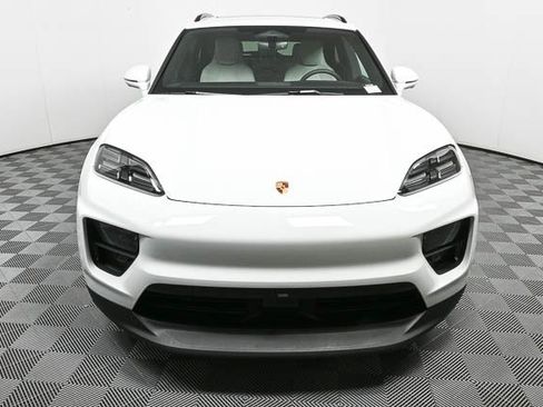 Used 2025 Porsche Macan Electric image 35