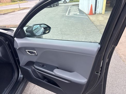 Used 2025 Kia K4 FWD image 14
