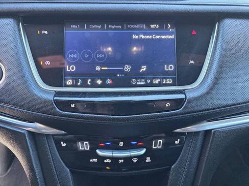 Used 2023 Cadillac XT6 Luxury image 22