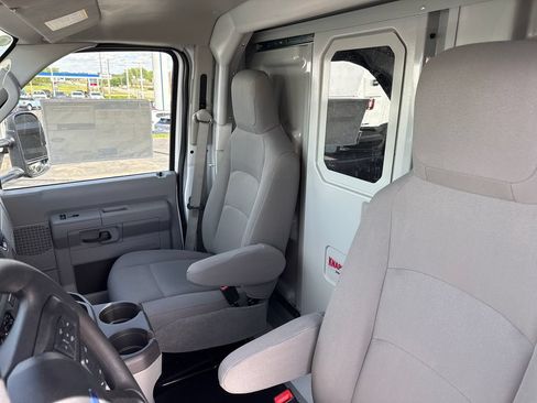 New 2026 Ford E-450 and Econoline 450 Super Duty w/ Power Equipment Group RWD image 11