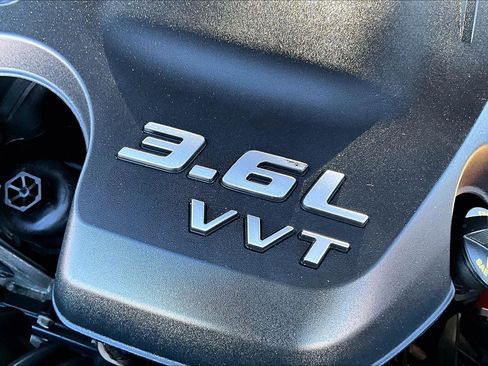 Used 2023 Dodge Charger SXT image 31