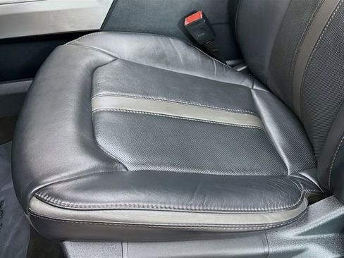 Used 2022 Ford F350 Platinum w/ Tremor Off-Road Package image 19