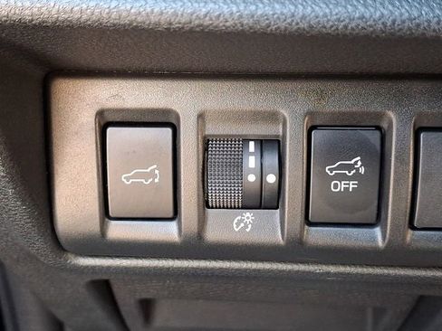 Used 2022 Subaru Outback Limited AWD/4WD image 25