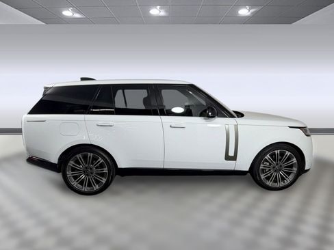 Used 2023 Land Rover Range Rover SE AWD/4WD image 8