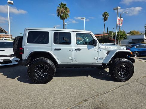 Used 2024 Jeep Wrangler Unlimited Rubicon 4xe AWD/4WD image 4