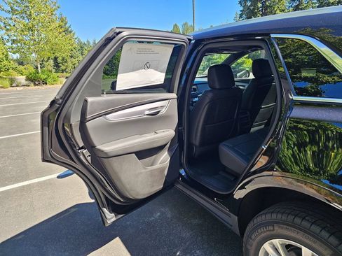 New 2026 Cadillac XT5 Luxury AWD/4WD image 15