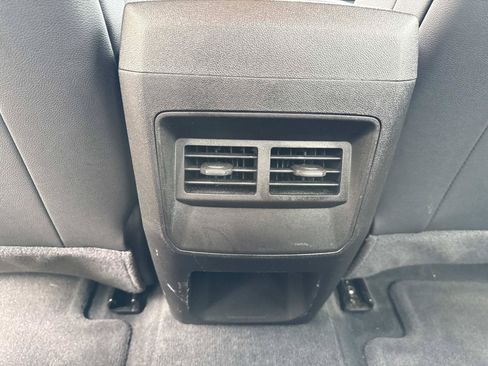 Used 2025 Chevrolet Colorado Trail Boss AWD/4WD image 30