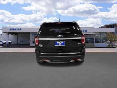Used 2018 Ford Explorer XLT w/ Equipment Group 202A AWD/4WD image 4