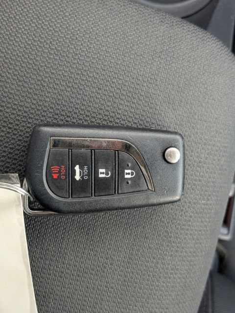 Used 2024 Toyota Corolla LE FWD image 30