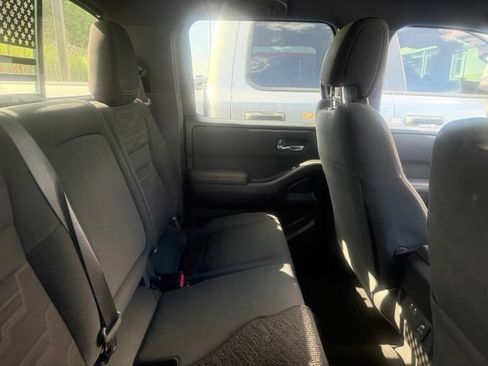 Used 2023 Nissan Frontier PRO-4X w/ Pro Convenience Package AWD/4WD image 7