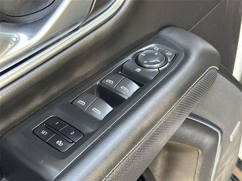 Used 2021 GMC Yukon SLT image 21