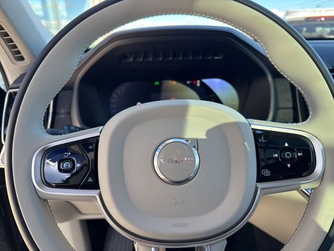 New 2026 Volvo XC90 T8 Ultra w/ Protection Package Premier image 26