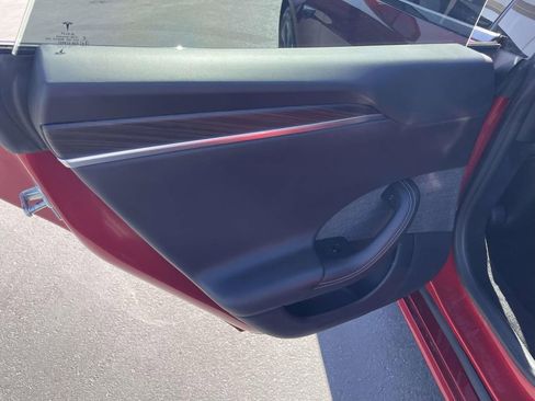 Used 2024 Tesla Model S image 21